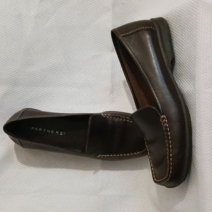 New Partners brown loafers